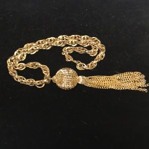 Vintage antique rope goldtone tasseled 30”chain